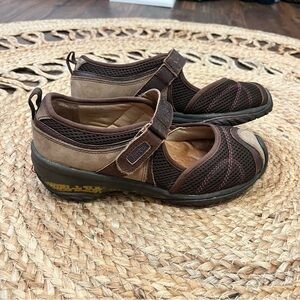 JAMBU Cascade Brown Leather Mary Jane Casual Shoes Womens Size US 6